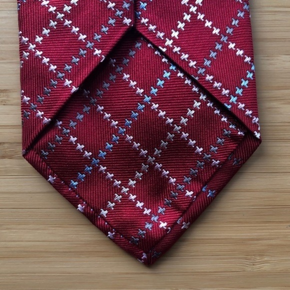 Jos. A. Bank Signature Silk Tie Red/Blue - Picture 4 of 7
